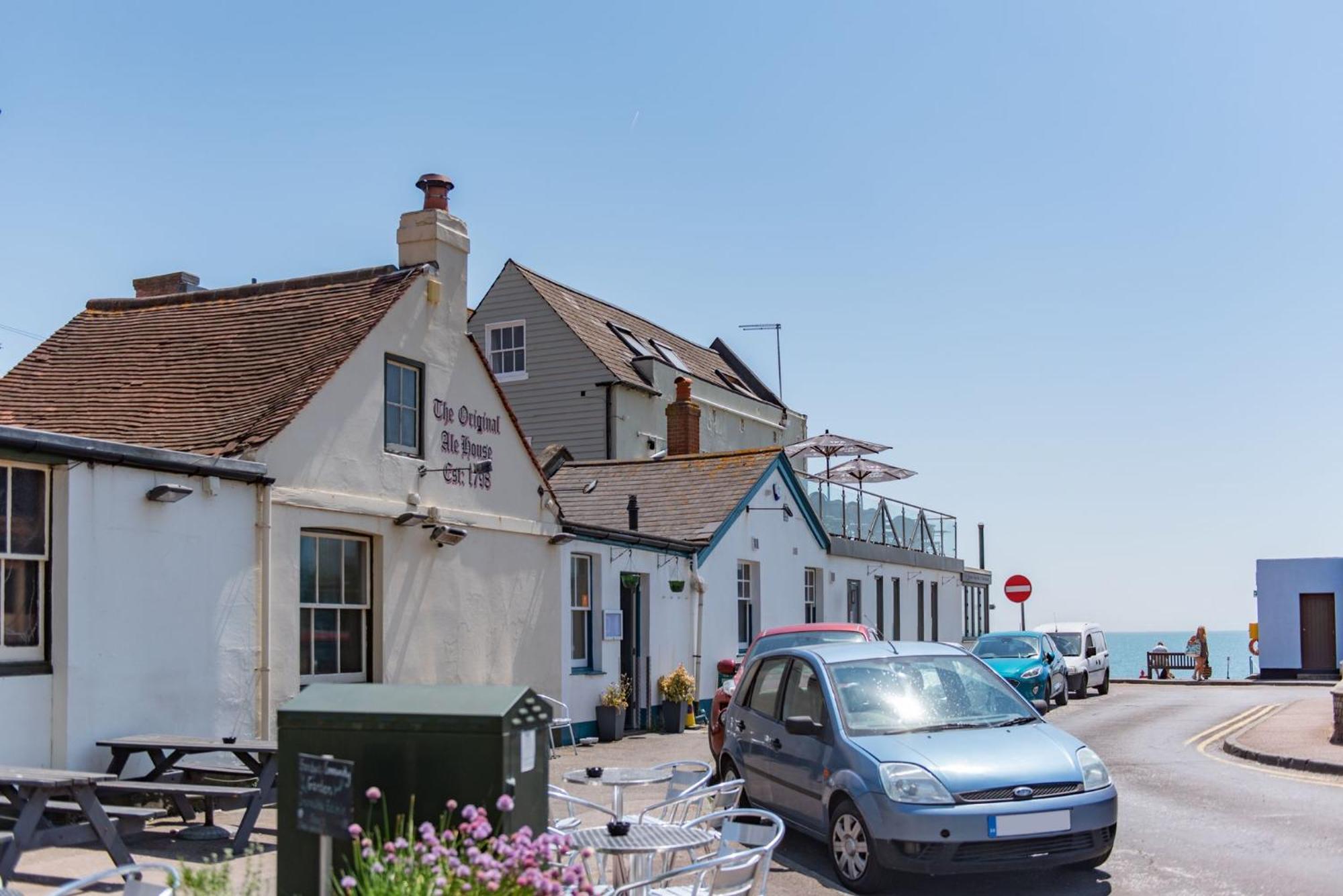 Wave Cottage By Bloom Stays Sandgate Exterior foto