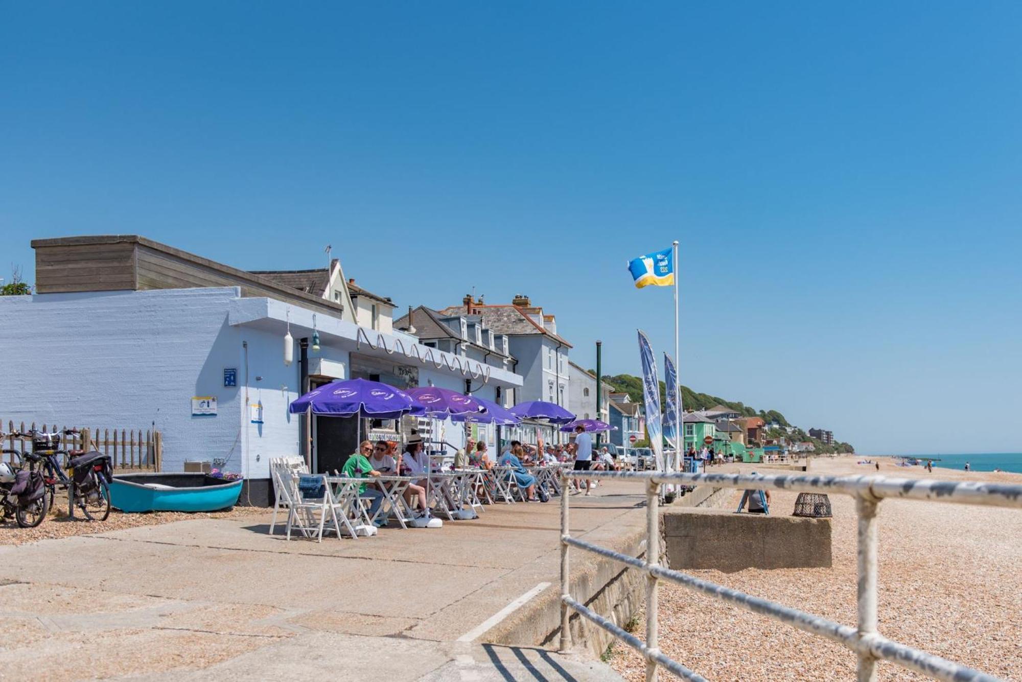 Wave Cottage By Bloom Stays Sandgate Exterior foto